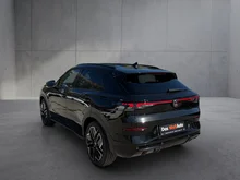 VW T-Roc R-Line eTSI DSG in Grenadillschwarz Metallic