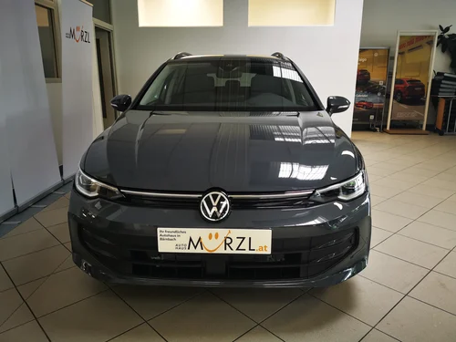VW Golf Variant Life mHeV DSG