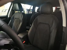 VW Golf Variant Life mHeV DSG in Delfingrau Metallic
