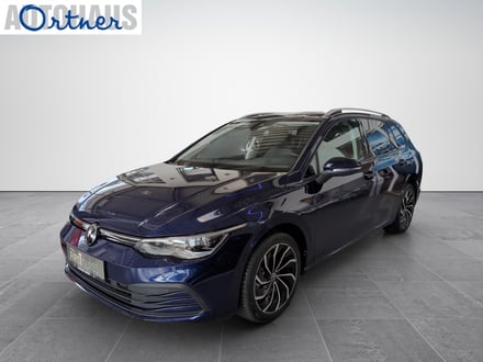 VW Golf Variant Life mHeV DSG