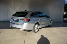 Škoda Octavia Combi Selection TDI DSG in Brillant-Silber Metallic