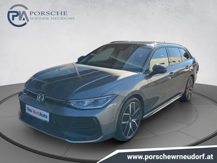 VW Passat Variant R-Line eTSI DSG