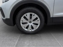 VW T-Cross 4Me TSI in Reflexsilber Metallic