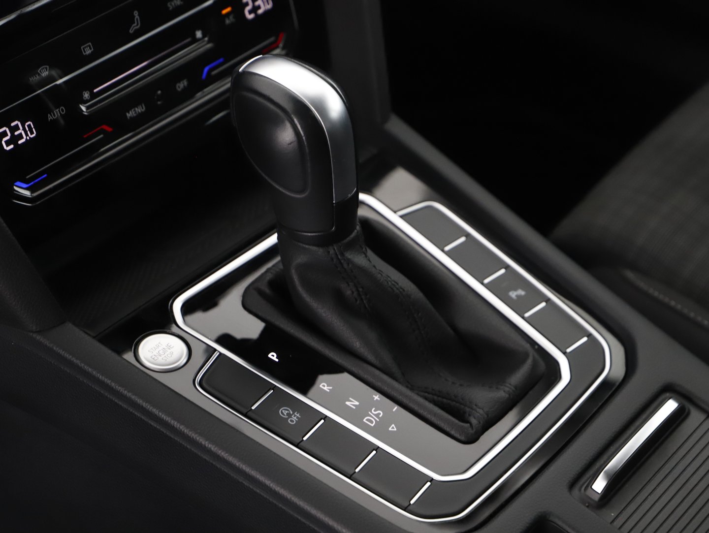 VW Passat Variant Business TDI DSG | Bild 12 von 22