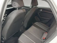Audi A1 Sportback 25 TFSI intense in Cortinaweiss