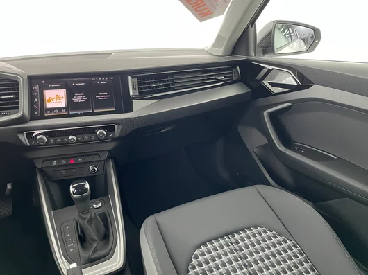 Bild eines Audi A1 allstreet 30 TFSI intense