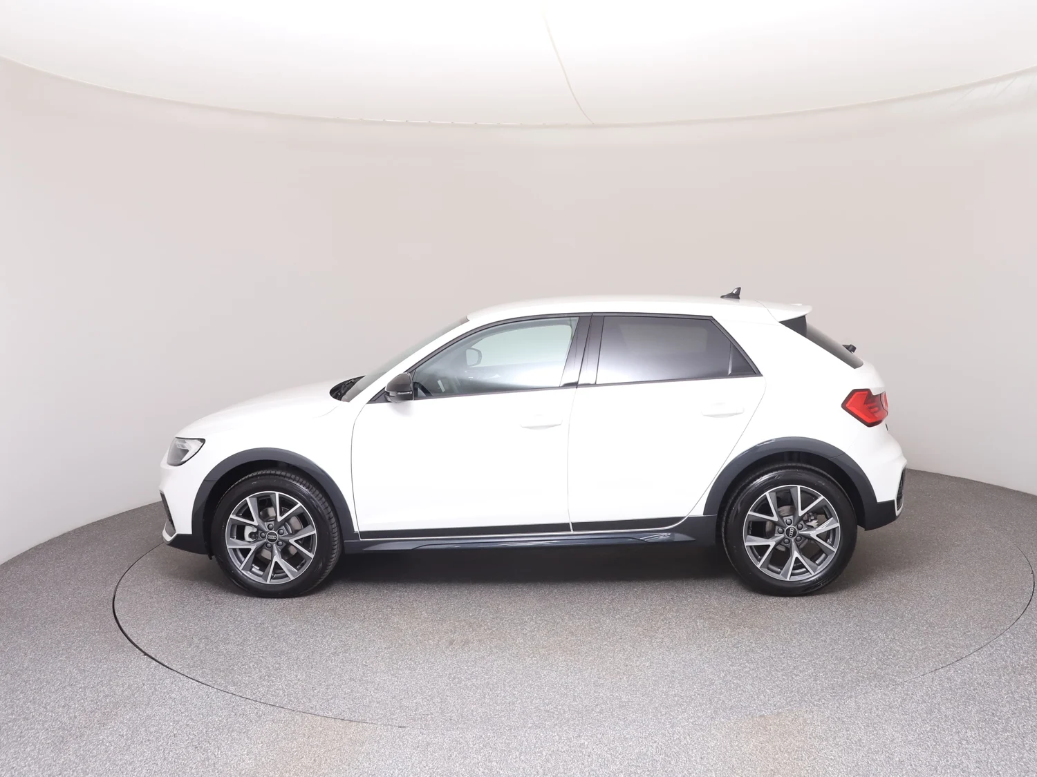 Bild eines Audi A1 allstreet 30 TFSI intense