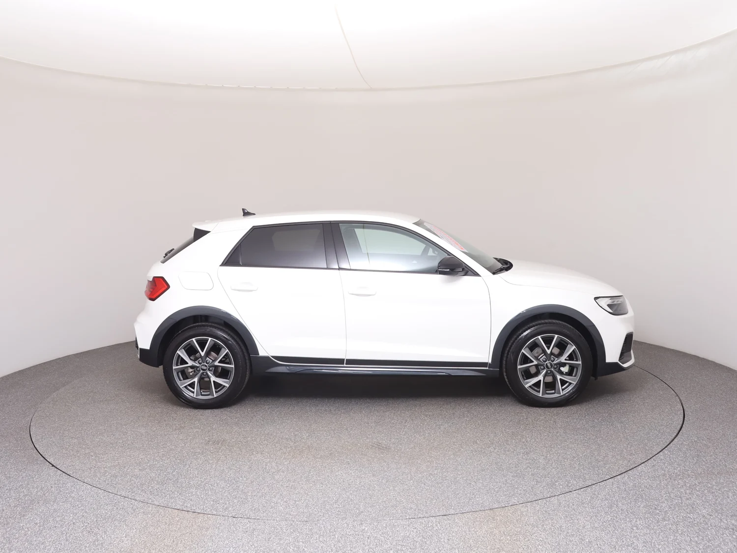Bild eines Audi A1 allstreet 30 TFSI intense