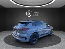 Audi Q4 e-tron quattro performance in Kieselgrau