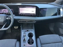 Audi Q4 e-tron quattro performance in Kieselgrau