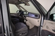VW Multivan Style eHybrid 180 kW 4MOTION in Indiumgrau Metallic