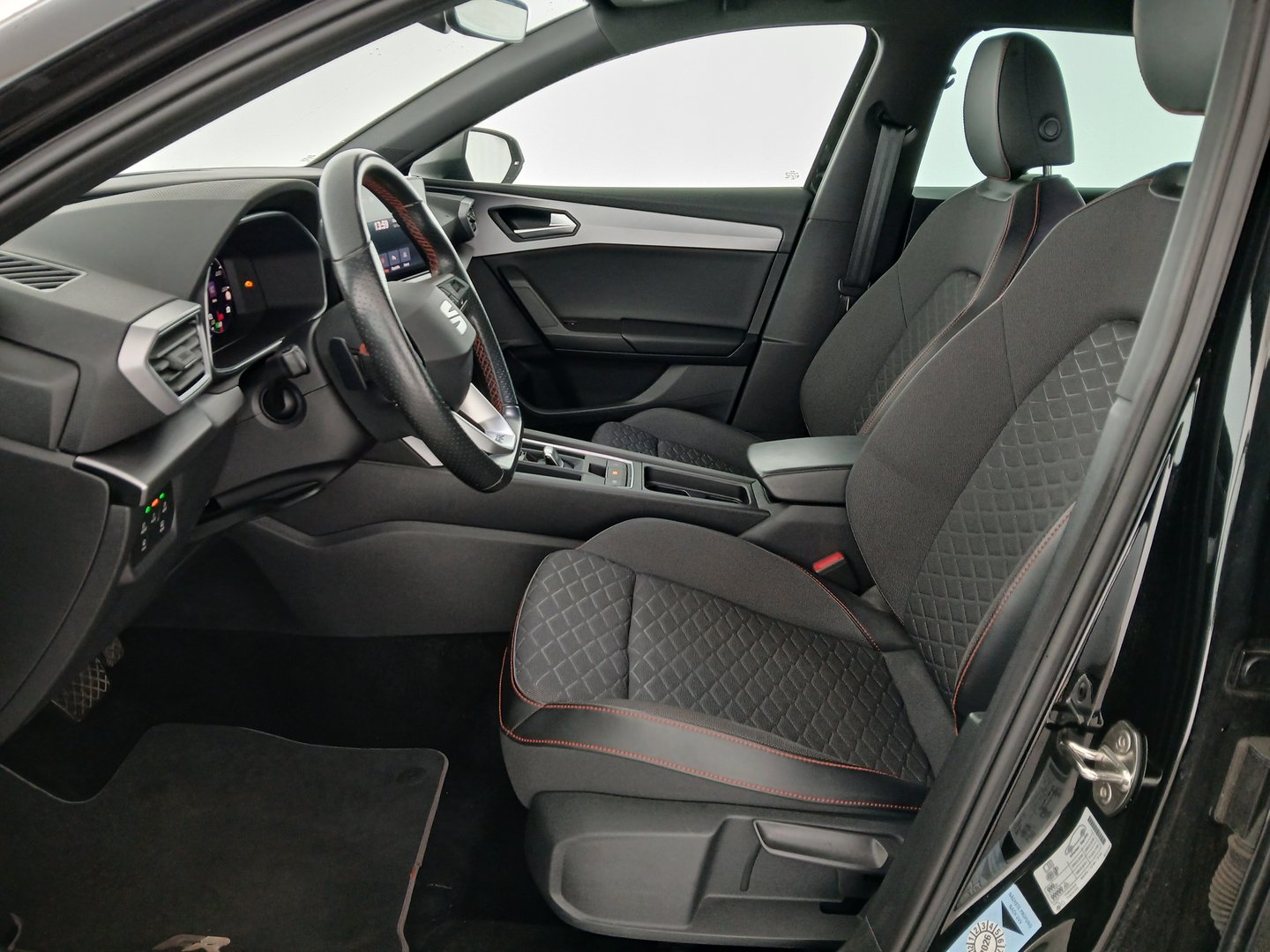 SEAT Leon SP Kombi FR 2.0 TDI DSG 4Drive | Bild 13 von 35