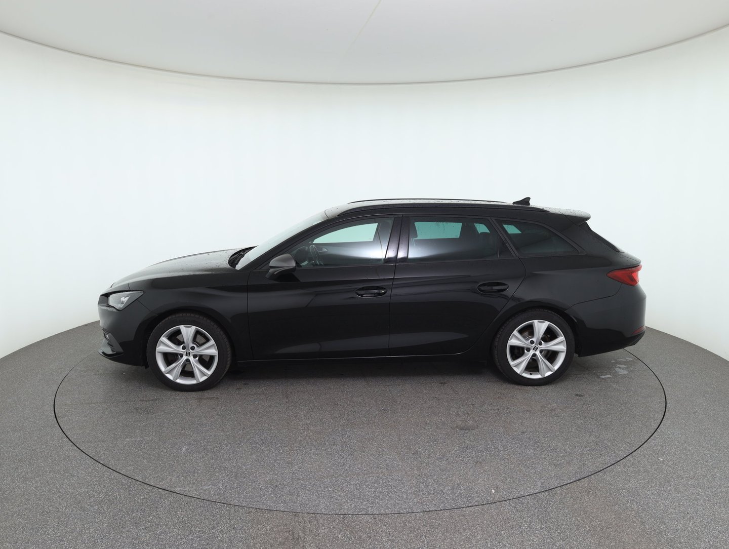 SEAT Leon SP Kombi FR 2.0 TDI DSG 4Drive | Bild 8 von 35
