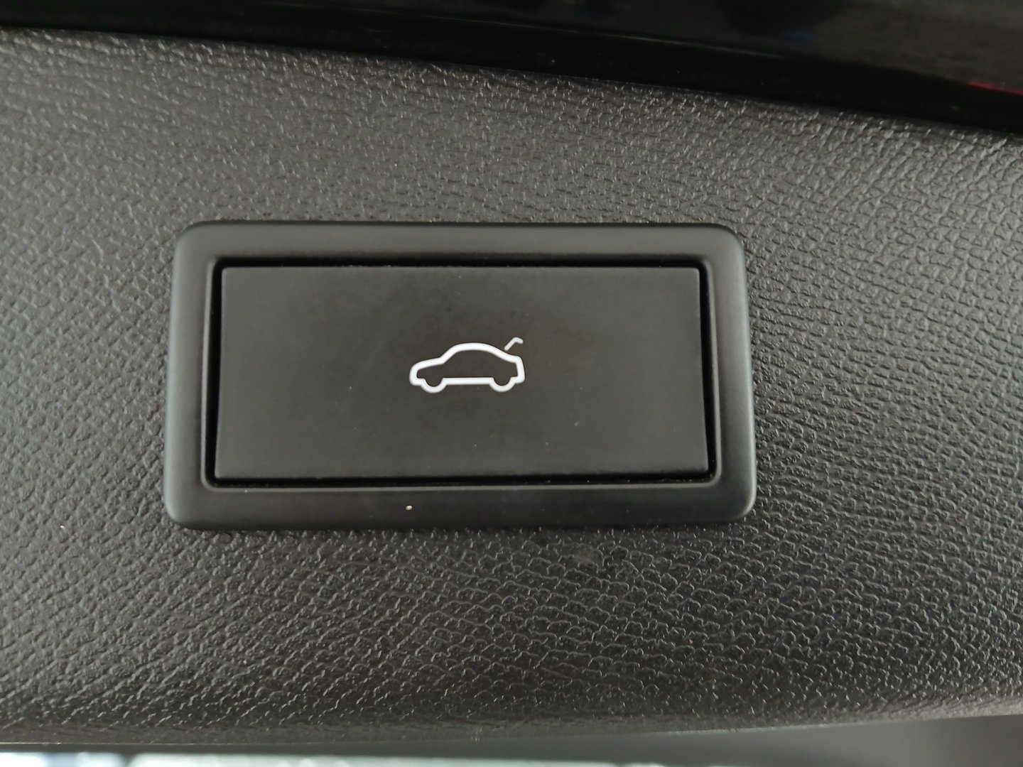 SEAT Leon SP Kombi FR 2.0 TDI DSG 4Drive | Bild 32 von 35