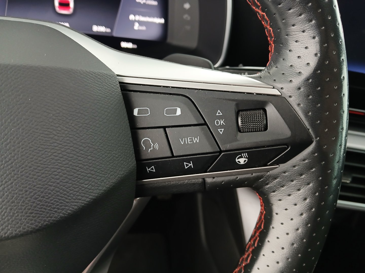 SEAT Leon SP Kombi FR 2.0 TDI DSG 4Drive | Bild 18 von 35