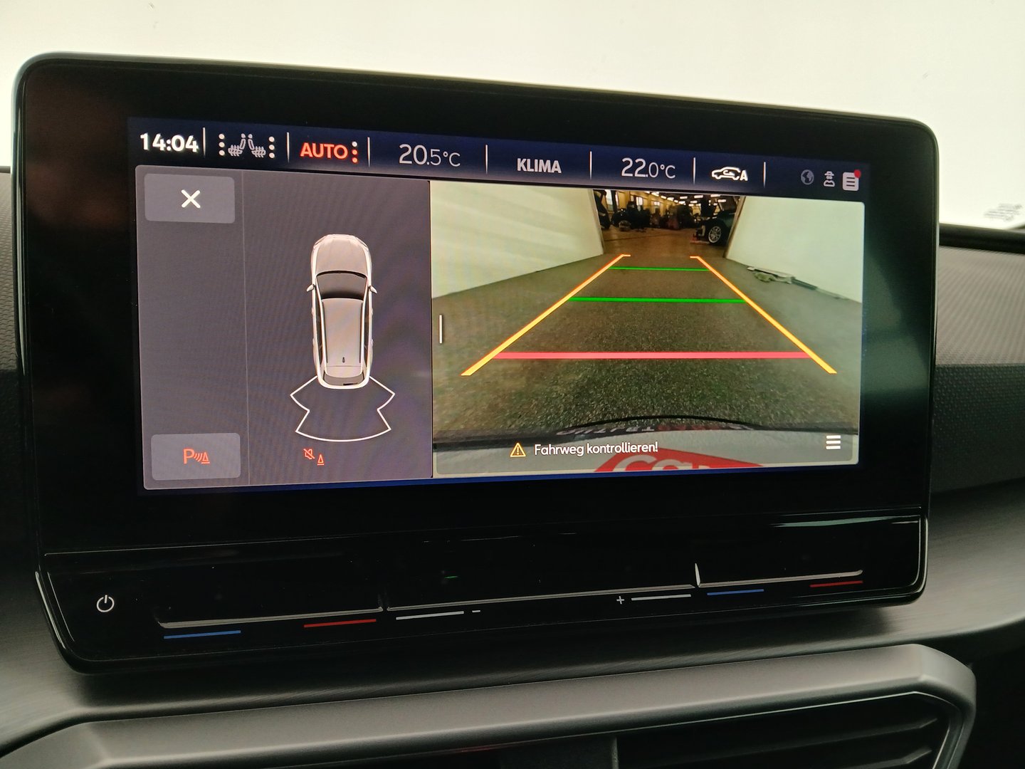 SEAT Leon SP Kombi FR 2.0 TDI DSG 4Drive | Bild 28 von 35