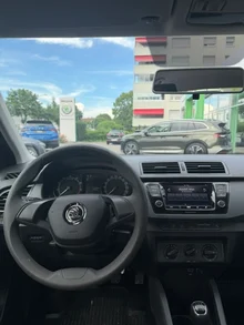 Thumbnail-Foto von Fahrzeug