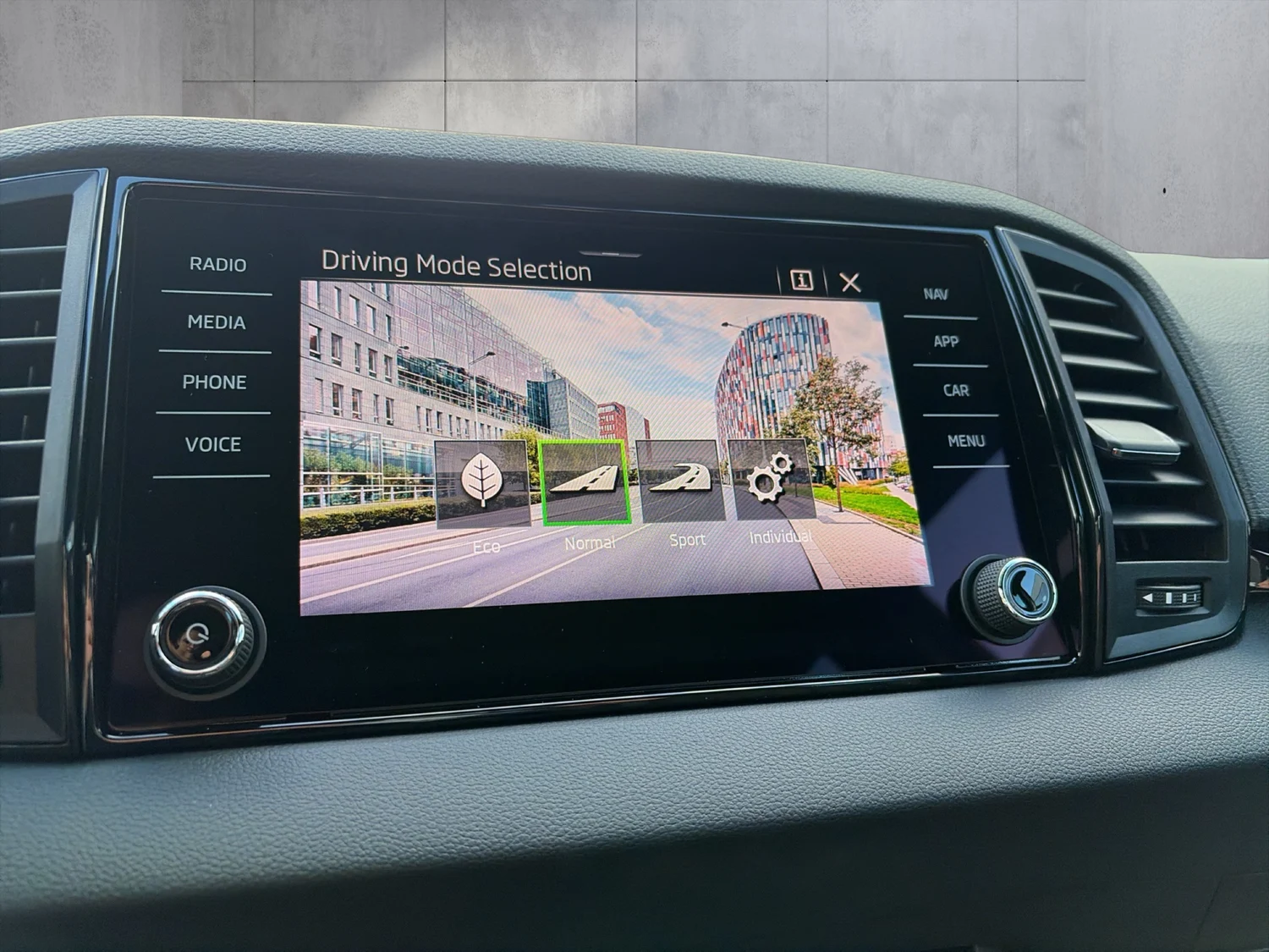 Bild eines Škoda Karoq Sportline TSI DSG ACT