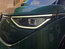 VW ID Buzz ID. Buzz Pro 210 kW in Bay Leaf Green Metallic