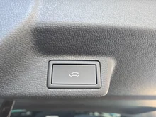 VW ID Buzz ID. Buzz Pro 210 kW in Bay Leaf Green Metallic