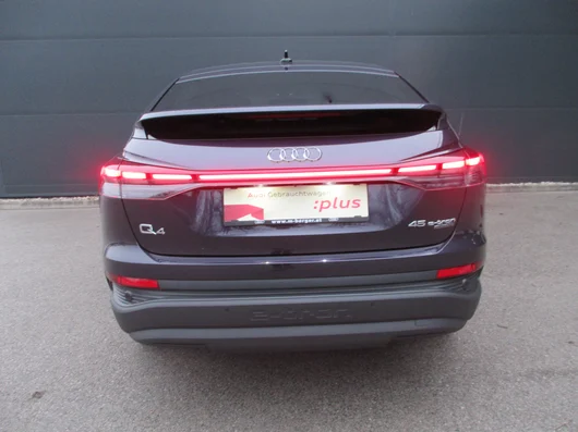 Bild eines Q4 Sportback 45 e-tron quattro