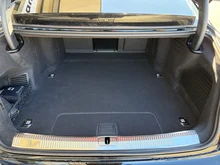 Audi A8 60 TFSI e quattro Lang in mythosschwarz metallic