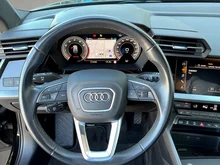 Audi A3 Sportback 30 TFSI intense in brillantschwarz