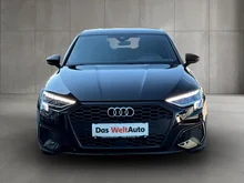 Audi A3 Sportback 30 TFSI intense in brillantschwarz