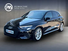 Audi A3 Sportback 30 TFSI intense in brillantschwarz
