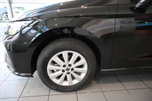 SEAT Ibiza Reference Edition 1.0 80PS in Nacht-Schwarz Metallic