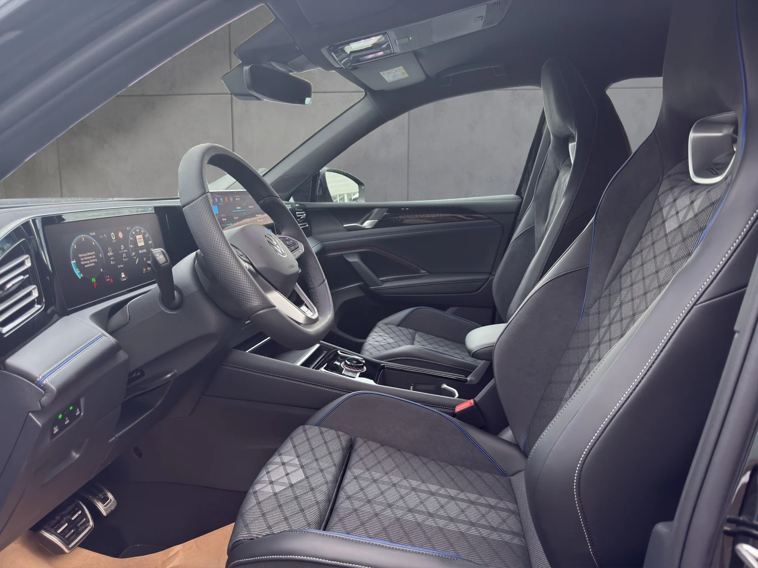 Bild eines VW Tiguan R-Line TDI DSG