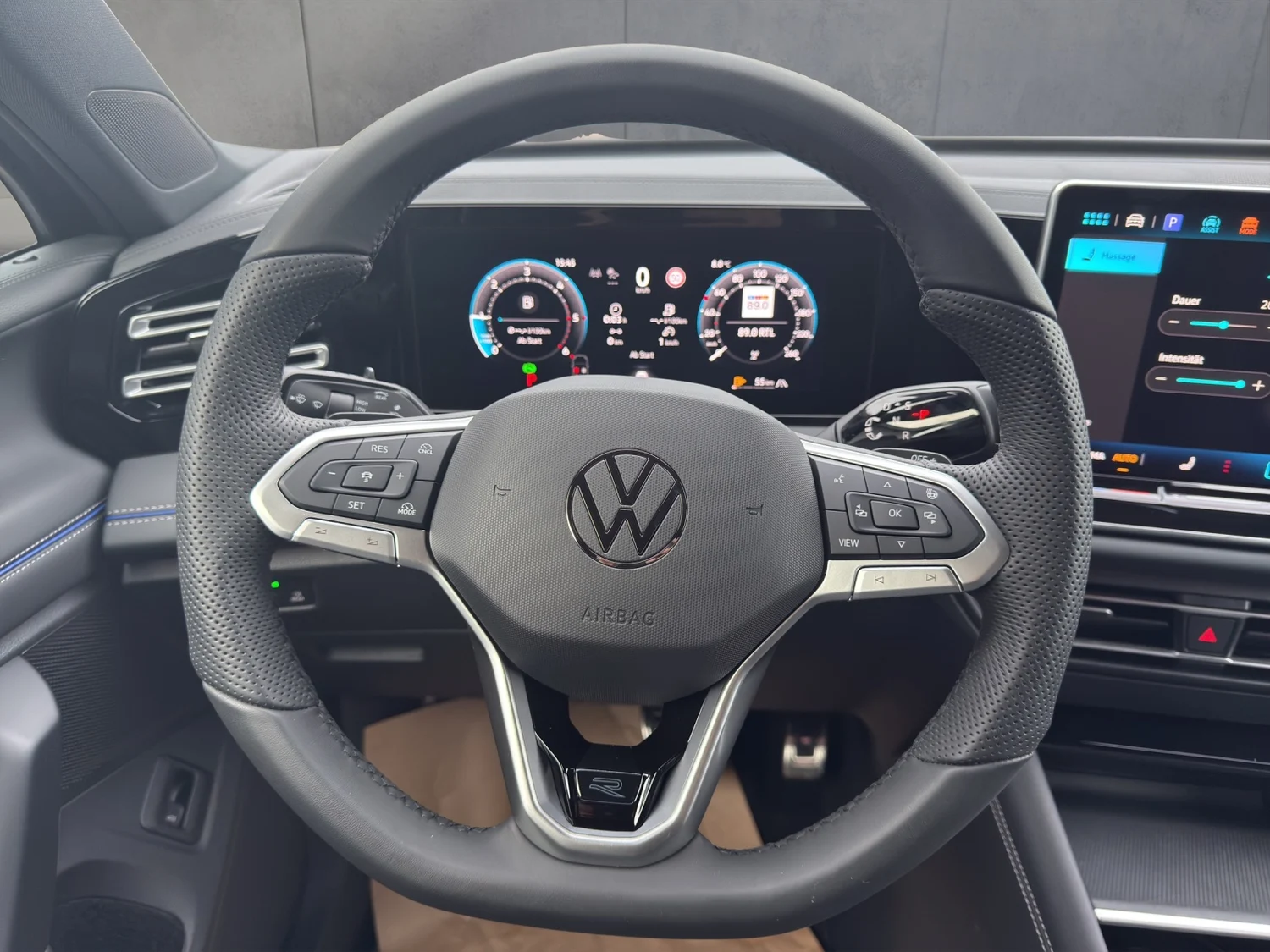 Bild eines VW Tiguan R-Line TDI DSG