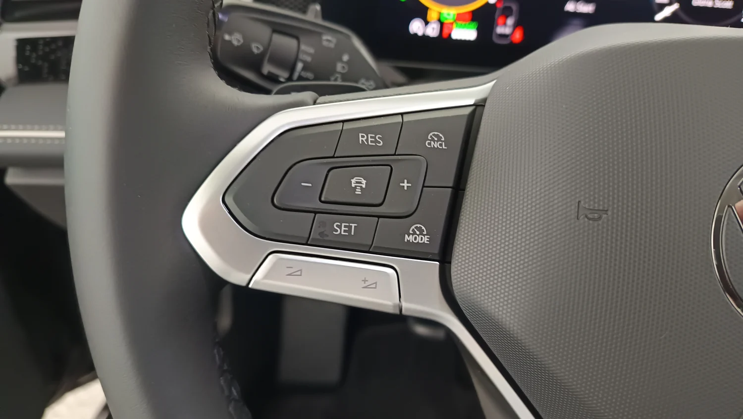 Bild eines VW Passat Variant Business eHybrid 150kW