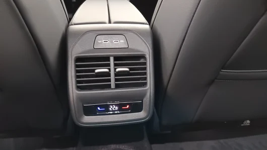 Bild eines VW Passat Variant Business eHybrid 150kW