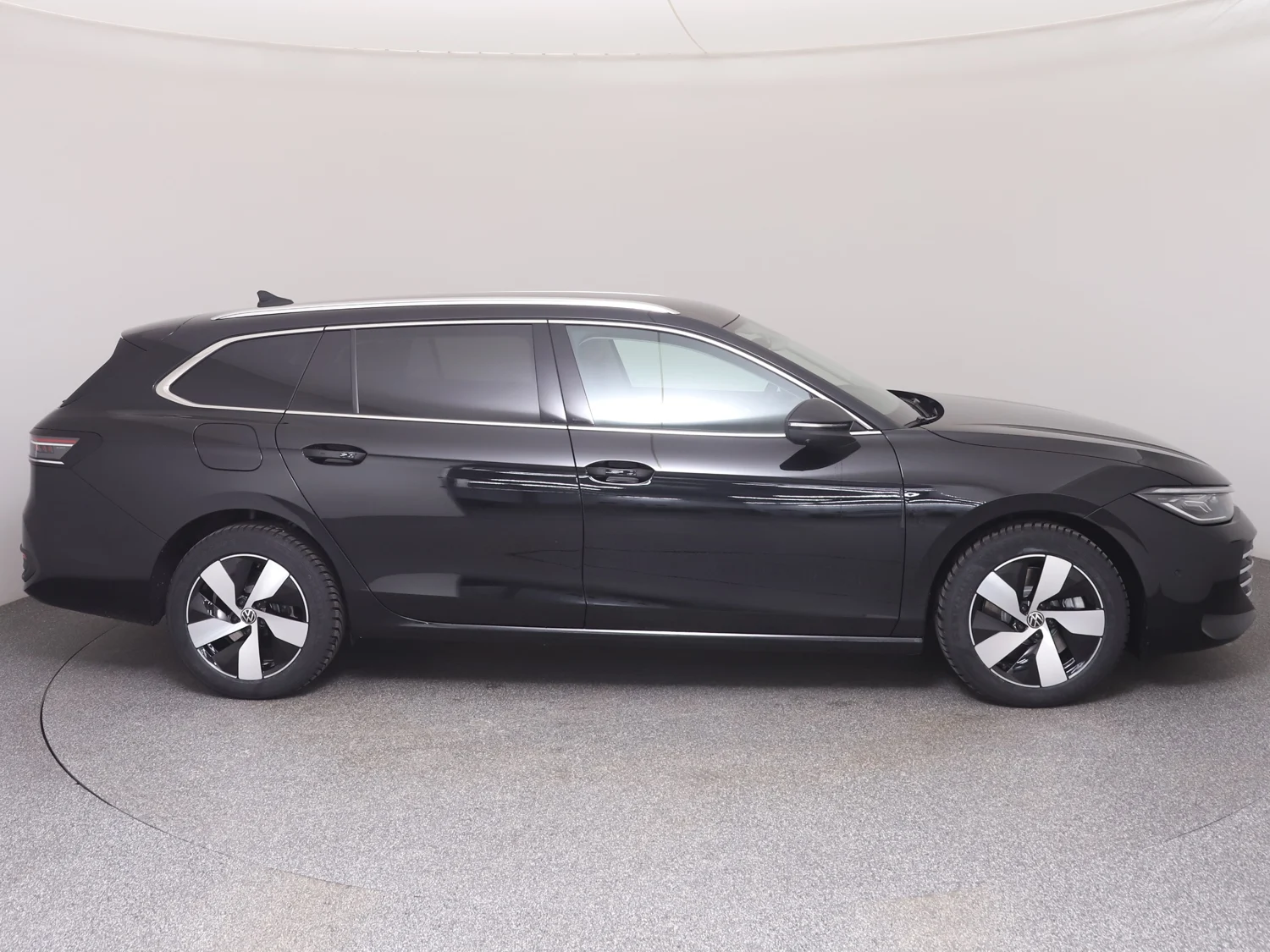 Bild eines VW Passat Variant Business eHybrid 150kW