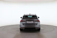 Škoda Octavia Combi Sportline TDI DSG in Graphit-Grau Metallic
