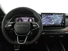 Škoda Octavia Combi Sportline TDI DSG in Graphit-Grau Metallic