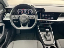 Audi A3 Sportback 30 TFSI S line exterieur in Daytonagrau Perleffekt