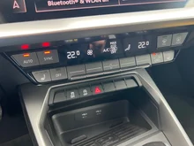 Audi A3 Sportback 30 TFSI S line exterieur in Daytonagrau Perleffekt
