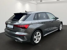 Audi A3 Sportback 30 TFSI S line exterieur in Daytonagrau Perleffekt