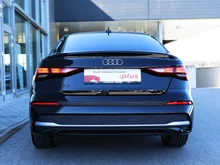 Audi A3 Limousine 35 TFSI advanced in 0E Mythosschwarz Metallic