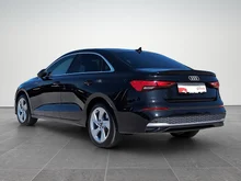 Audi A3 Limousine 35 TFSI advanced in 0E Mythosschwarz Metallic
