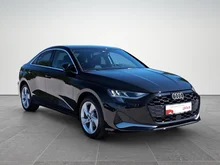 Audi A3 Limousine 35 TFSI advanced in 0E Mythosschwarz Metallic