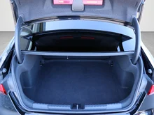 Audi A3 Limousine 35 TFSI advanced in 0E Mythosschwarz Metallic