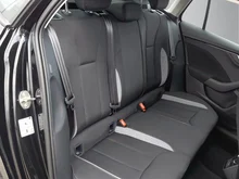 Škoda Kamiq Selection TSI in Black-Magic Perleffekt