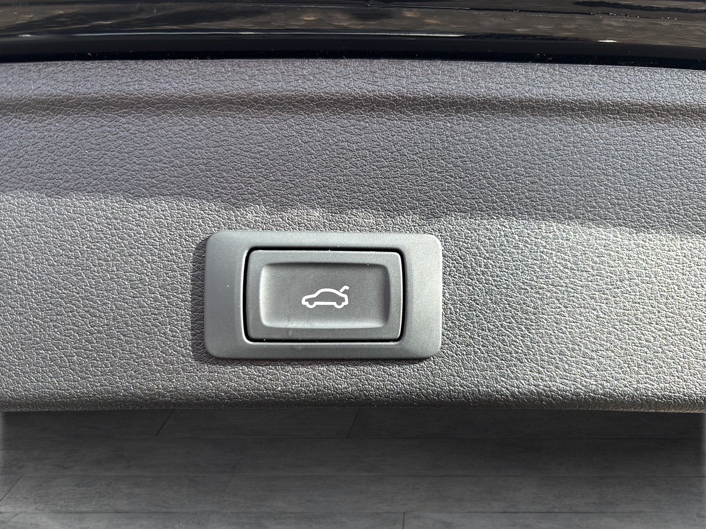 Audi A4 Avant 2.0 TDI Sport | Bild 25 von 29