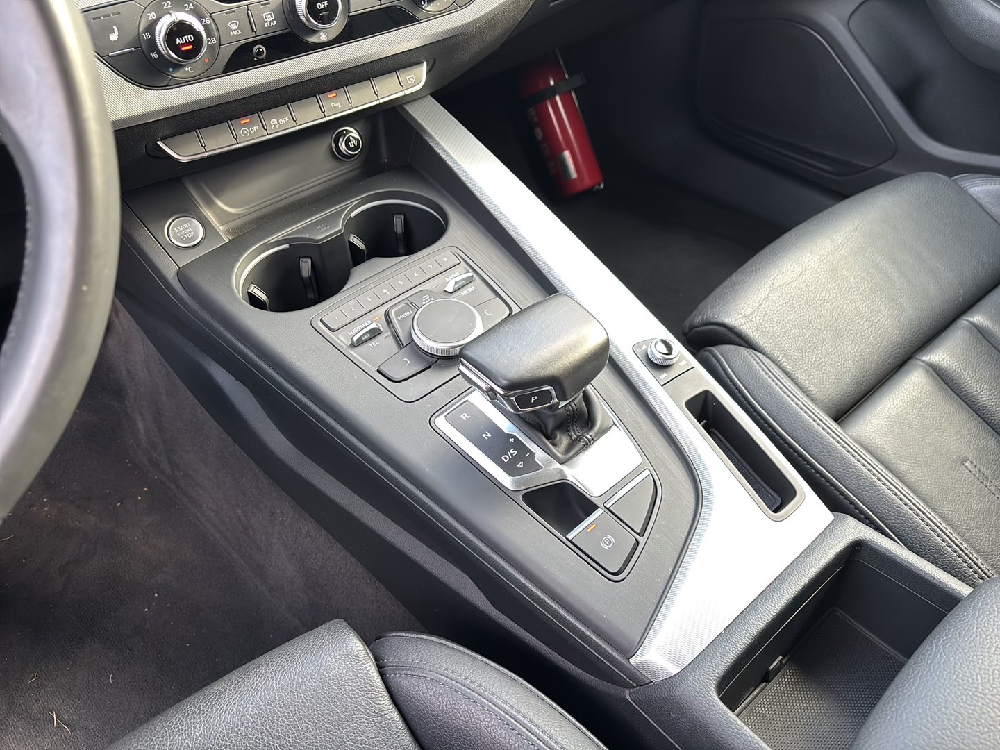 Audi A4 Avant 2.0 TDI Sport | Bild 22 von 29