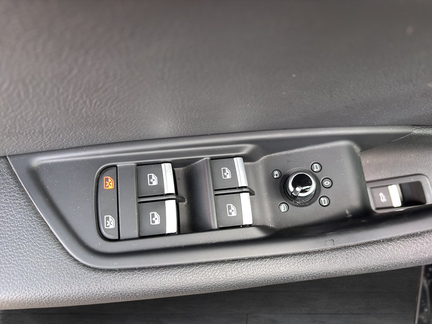 Audi A4 Avant 2.0 TDI Sport | Bild 9 von 29