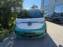 VW ID Buzz ID. Buzz Pro LR 210 kW in Candy Weiß / Bay Leaf Green Metallic