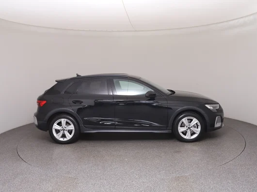 Bild eines Audi A3 allstreet 40 TFSI e
